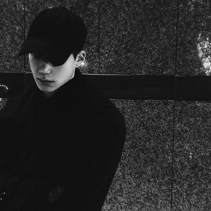 高潮流白浆潮喷av
